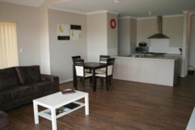 Cosy Corner Beach Cottages Kronkup Δωμάτιο φωτογραφία