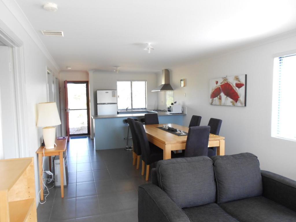 Cosy Corner Beach Cottages Kronkup Δωμάτιο φωτογραφία